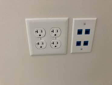 Network 4-port wall jack