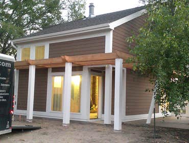 Bratetic Const. Lake House