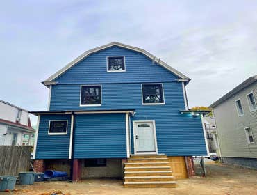 Vinyl Siding Installation – Boost Your Home’s Curb Appeal & Protection! Vinyl Siding Installation – Boost Your Home’s Curb Appeal & Protection! ?
Looki