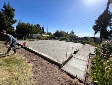 Photos by Carlos's Cement Company LLC #1 Another GC & Homeowner satisfied.
Excavation, Footings, foundation, and flatwork.
Finished in 3 weeks.