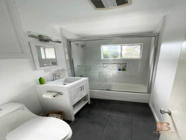 Bathroom Renovation Perfecto Builders offers exceptional bathroom renovation services that transform outdated and dull bathrooms into luxurious, modern