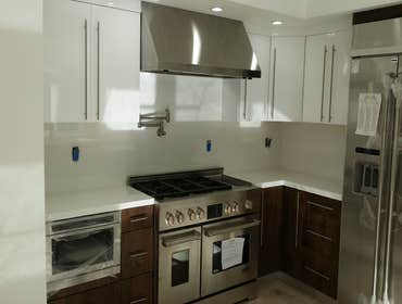Photo(s) from CALIFORNIA KITCHEN GALLERY MODERN KITCHEN