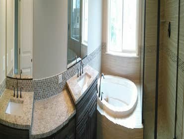 Y Street, Washougal, WA Bathroom Tile Installation
(Shower Pan/ walls/ floor/ backsplash)