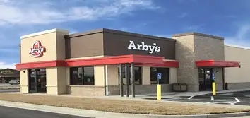 RETAIL & RESTAURANTS