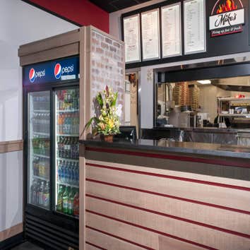 MIkes Pizzeria Beverly Ma.