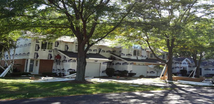 Bay Point Apartments Remove and Replace vinyl siding on 20 building apartments in Dayton Ohio