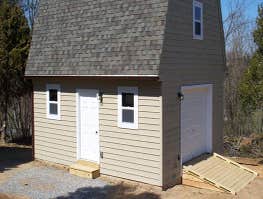 Detached garage