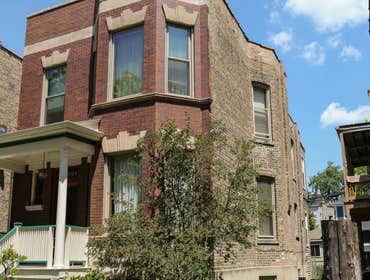W Waveland Ave Home
