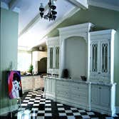 Kitchen Design by Mojo Design and Contracting Inc.