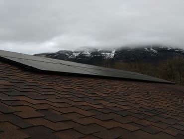 Solar in Snoqualmie This was an installation of 28 solar panels in Snoqualmie. Some faced southwest and some faced southeast.
The customer had Pres