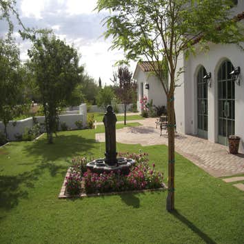 Deakin's residence Custom landscape Design in Paradise Valley