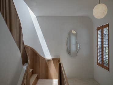 Hairpin House 2,160 SF full gut residential renovation - Single Family House
In collaboration with Studio J.Jih