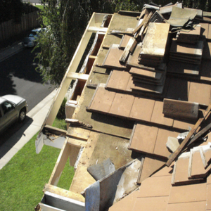 120 Kennar Way, Folsom, Ca 95630 Dry Rot Repairs.
Replaced 68-feet of barge rafters on the overhangs on this tile roof.