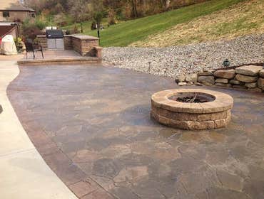 Outdoor paver patio with grill