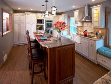 overview of kitchen w/hood