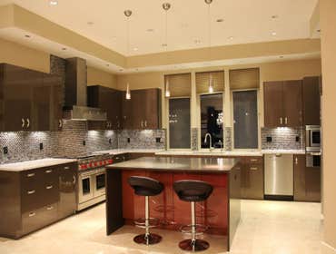 Huggy Bear Kitchens