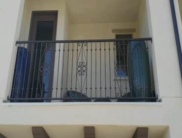 balcony