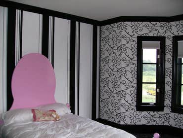 Beautiful home painting and wallpapering This is just a sample of the type of painting and wallpaper projects we are capable of.