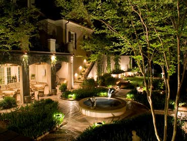 LANDSCAPE LIGHTING.
