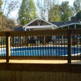 Above ground swimming pool