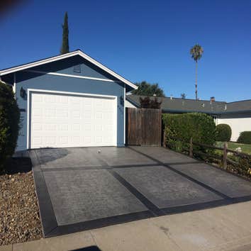 Geneva Ave, Stamped concrete