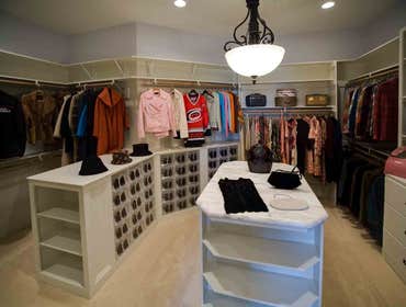 Works by Cotton Custom Homes,