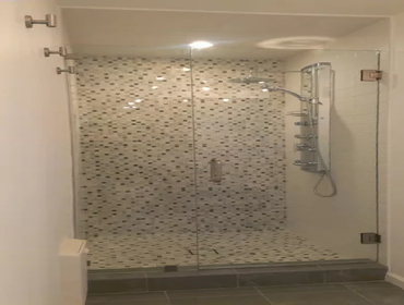 Bath & Laundry Room in Glendale