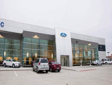 Cleveland Construction Completes Ford/Lincoln Dealership