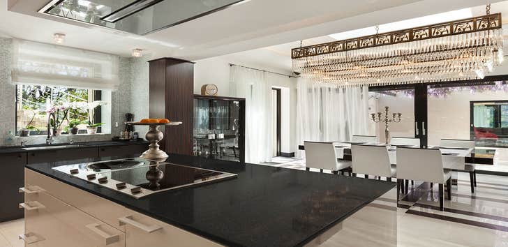 Woodstock - Rancher Our client wanted to remodel the kitchen and 2 bathrooms.
We provided the fabrication and installation along with 2 vanities. The 
