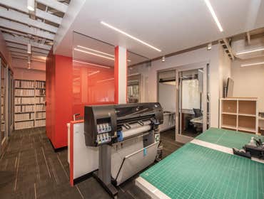 Photos by Black Diamond Commercial Construction #2 Category: Office/Lab
Designer: Pac33