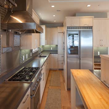 1521 Neptune, Encinitas. LEED Platinum Home Wave Crest has been rewarded LEED® Platinum certification fro the Walton Residence in Encinitas, CA. The 5