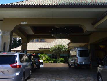 Hilton Grand Waikikian Suites