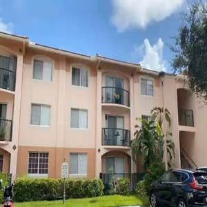 Village East in Ft. Lauderdale