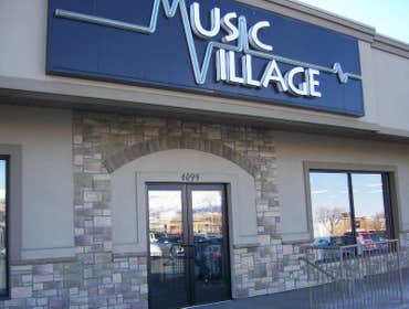 Recent Projects This album includes a strip mall renovation that we designed in Riverdale, Utah that now houses Men's Wearhouse and IntelliBed.
www.c