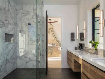 Meadow Ridge Dream Bathroom