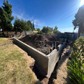 Photos by Carlos's Cement Company LLC #1 Another GC & Homeowner satisfied.
Excavation, Footings, foundation, and flatwork.
Finished in 3 weeks.