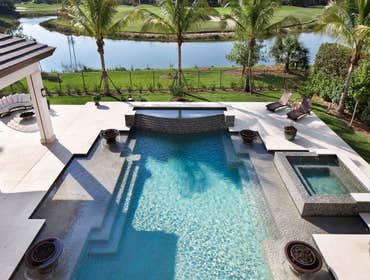 Elegant Swimming Pool