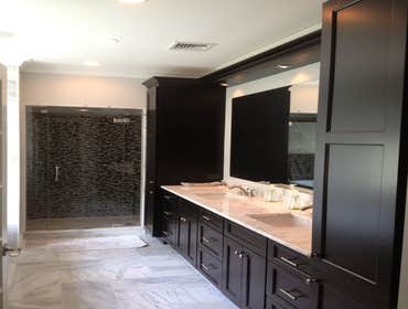 Project photos from Elayan Construction Services Llc The gallery displays photos from three custom
Homes built by ECS located in Oradell, Tenafly & Dem