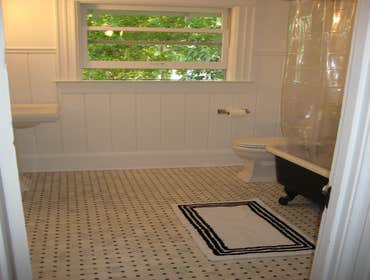 Tile flooring