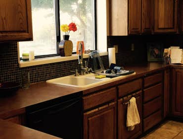 Two baths and a kitchen Here are some pictures of a beautiful home with just a few upgrades that it needed to bring it up to par.
You'll see the be