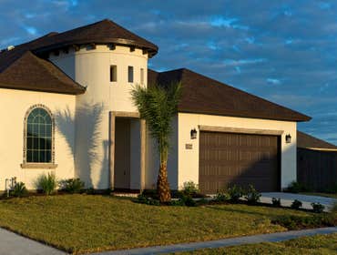 8027 Calgary, Corpus Christi, TX, 4/2.5/2, Priced at $359,990!