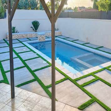Royal Globe Pool Construction