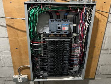 Electrical Panel Upgrade 100-200 and 400 Amp Service Panel Installations