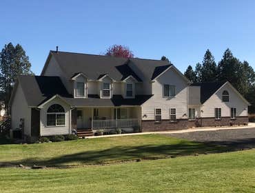 55 squares, Owens Corning Oakridge Black Walnut