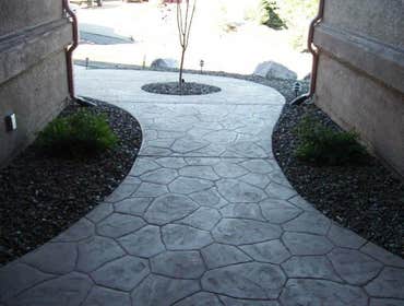 Landscaping At Borders & Beyond, your needs are incorporated into your design. Meeting a customer's needs and budget constraints can be easily achieved