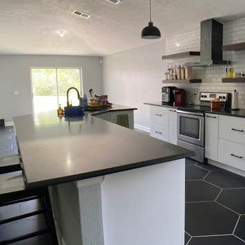 Kitchen/Living Area Remodel, Orlando Project Scope Includes:
-Kitchen & Living area Renovation
-Kid's Bedroom Restoration (Water & Mold)
-Re-Roof
-Sola