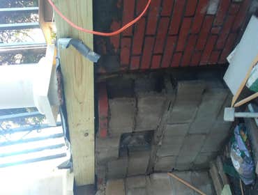 Supporting walls for porch