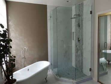 Shower w/ Dual Panel Neo-Angle
