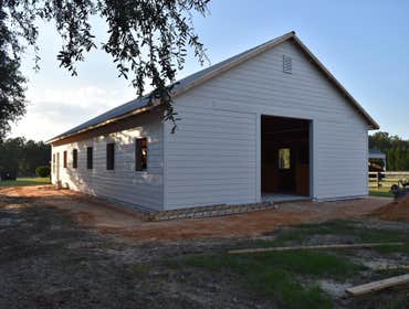 Barn