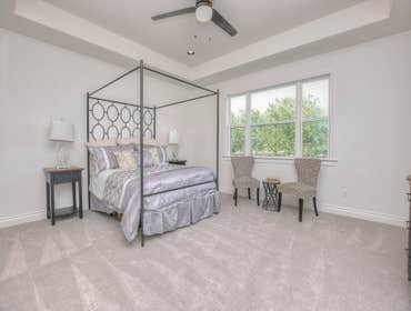 105 Graystone Lane